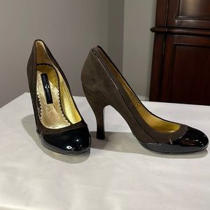 Brown suede heels with patent